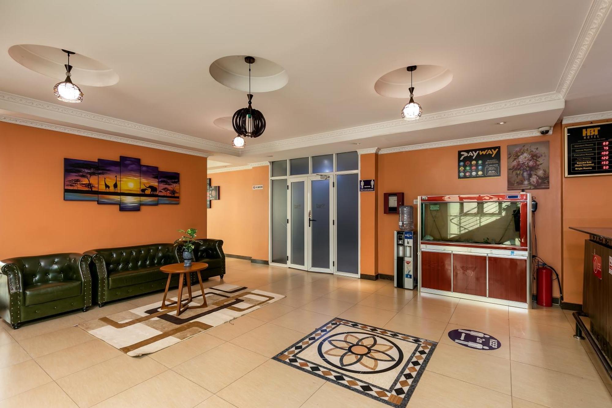 Russell Hotel Kampala Exterior foto